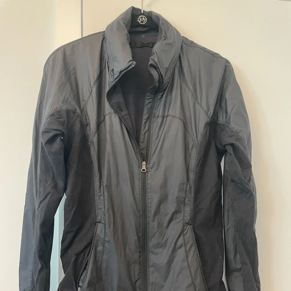 lululemon Rush Hour Jacket Size 6 Black - Picture 7 of 11